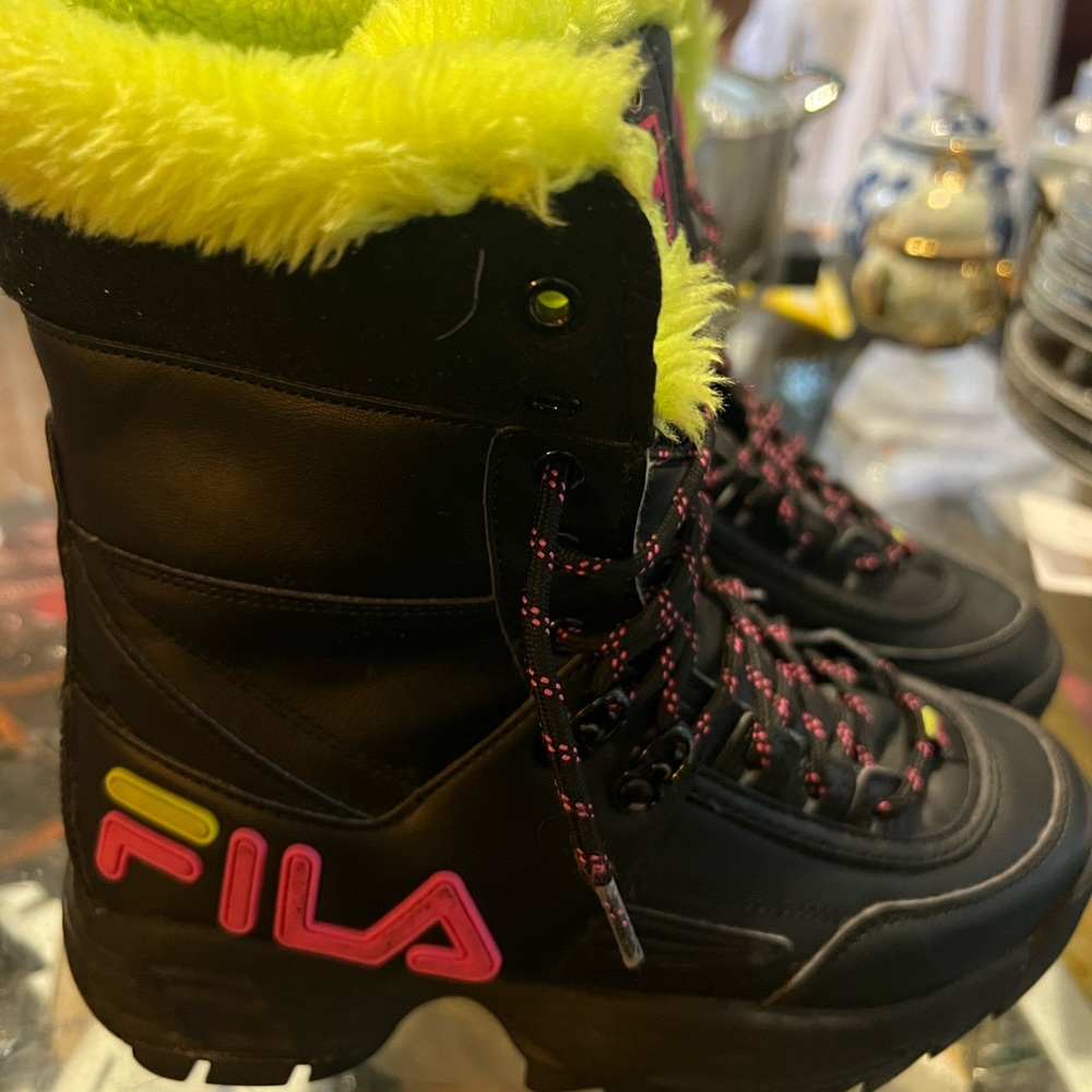 Fila Disruptir Boot - Picture 6 of 13